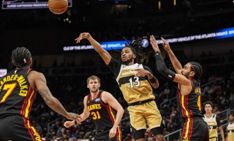 库明加首秀27分沃克16分 老鹰大胜奇才